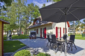 Ferienhaus Ostseesonne Haus Terrasse, Gartennutzung, eigene Sauna in Glowe